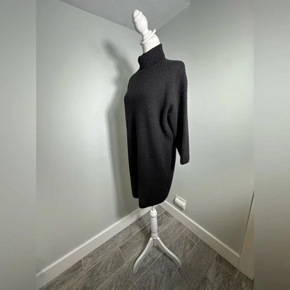 Pomander Place Vivianne Black Sweater Turtleneck Dress Size Medium - Picture 7 of 17